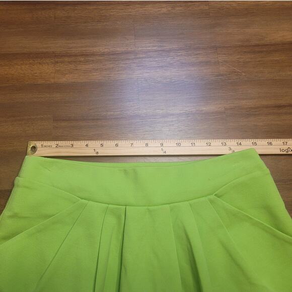 DVF Electric Lime Bubble Mini Skirt Sz 6 Fun Flirty EUC - Picture 5 of 15